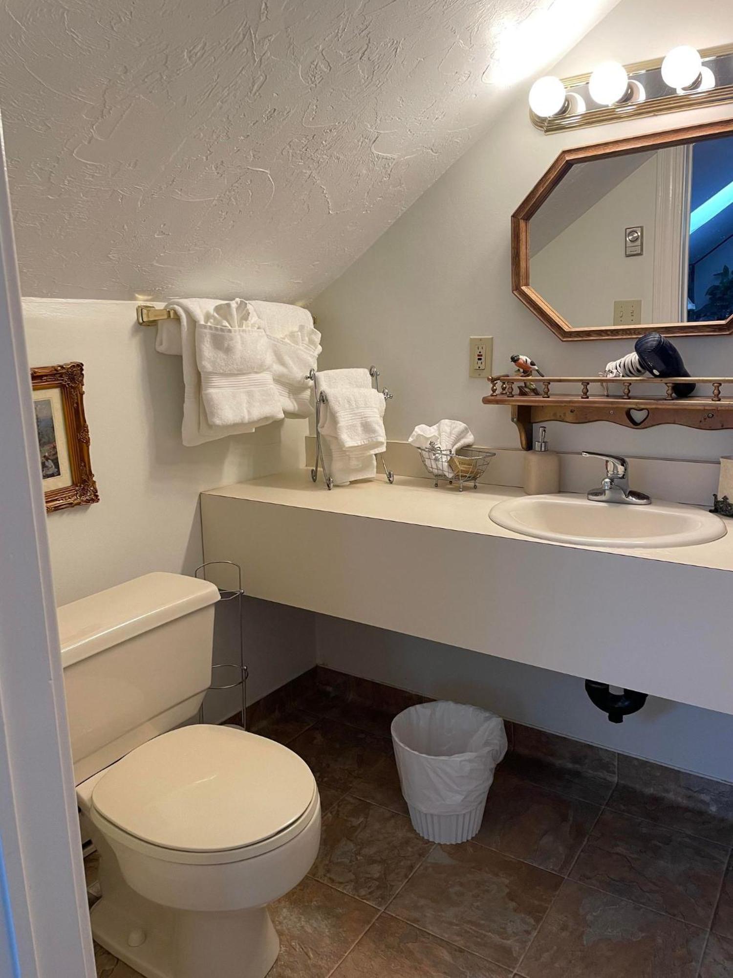 Marshlands Inn Sackville Room photo