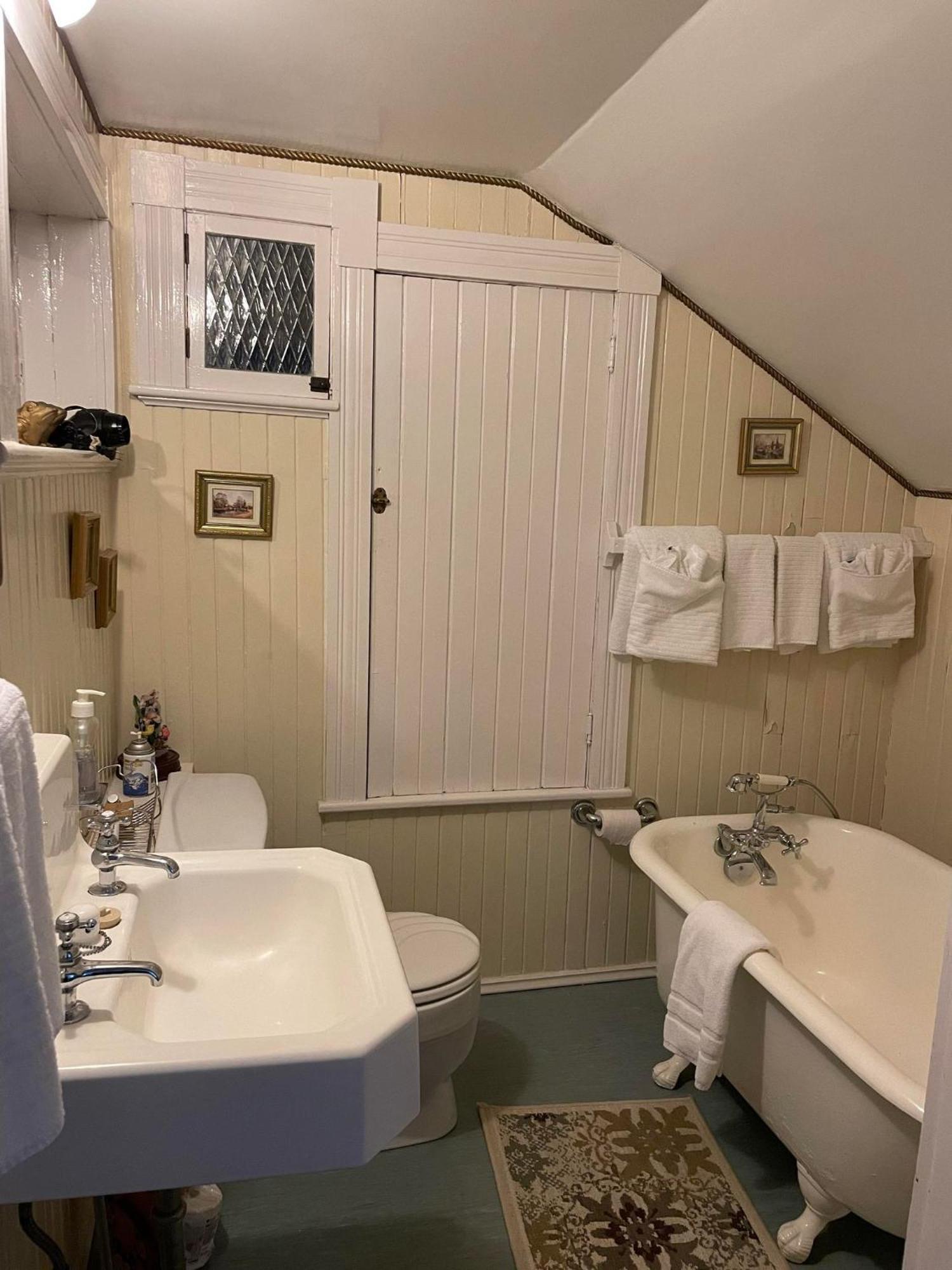 Marshlands Inn Sackville Room photo