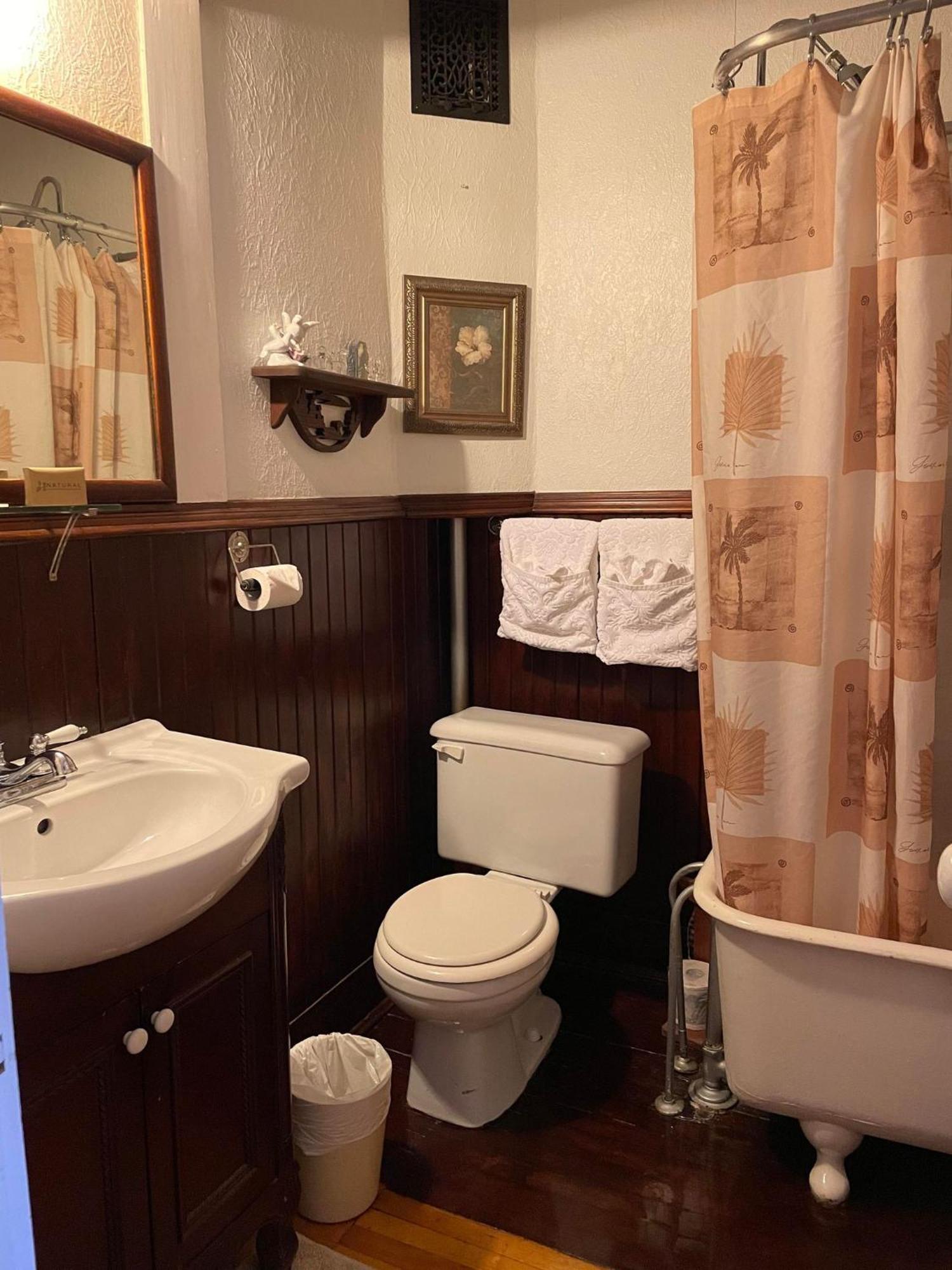 Marshlands Inn Sackville Room photo