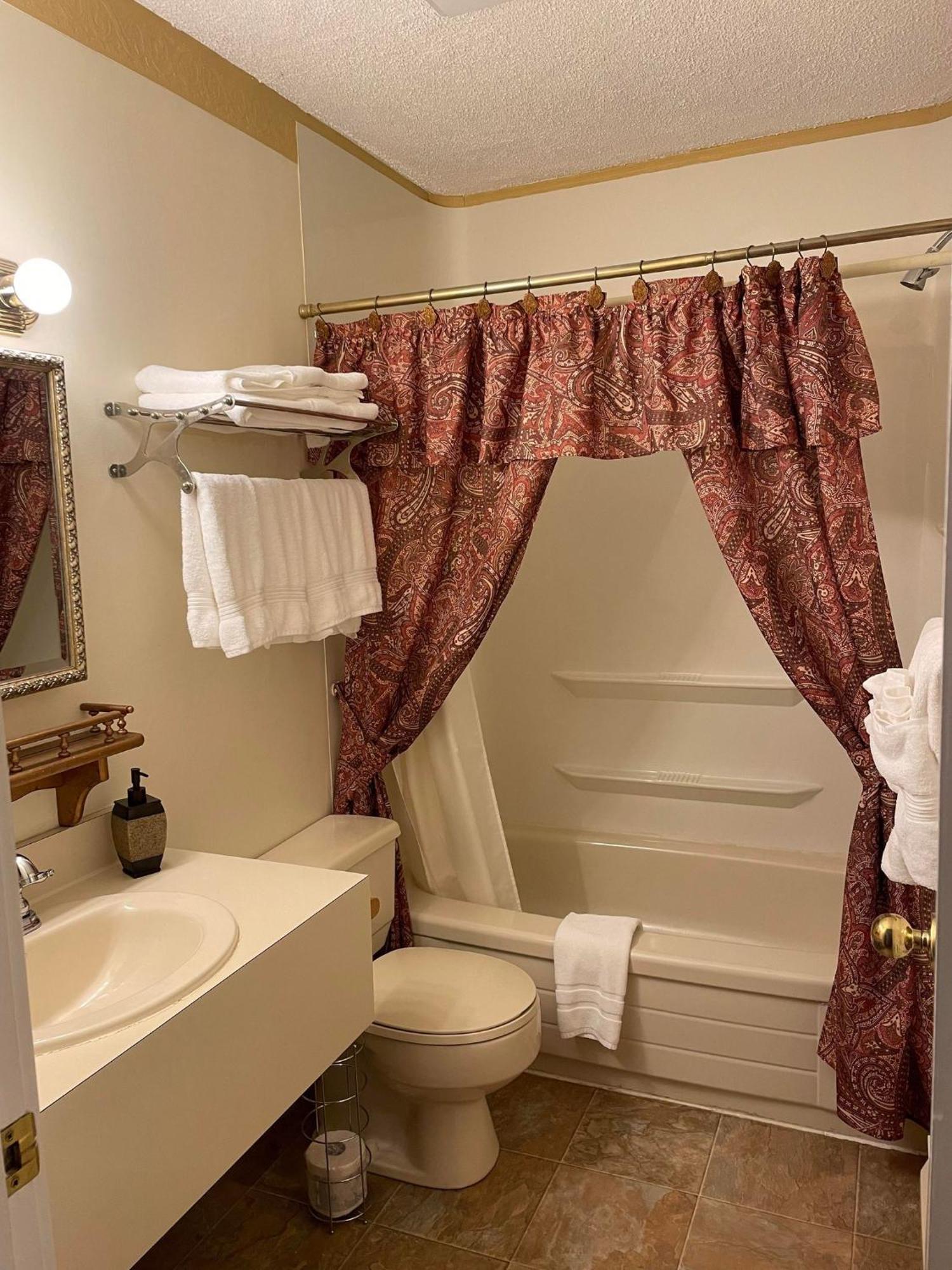 Marshlands Inn Sackville Room photo