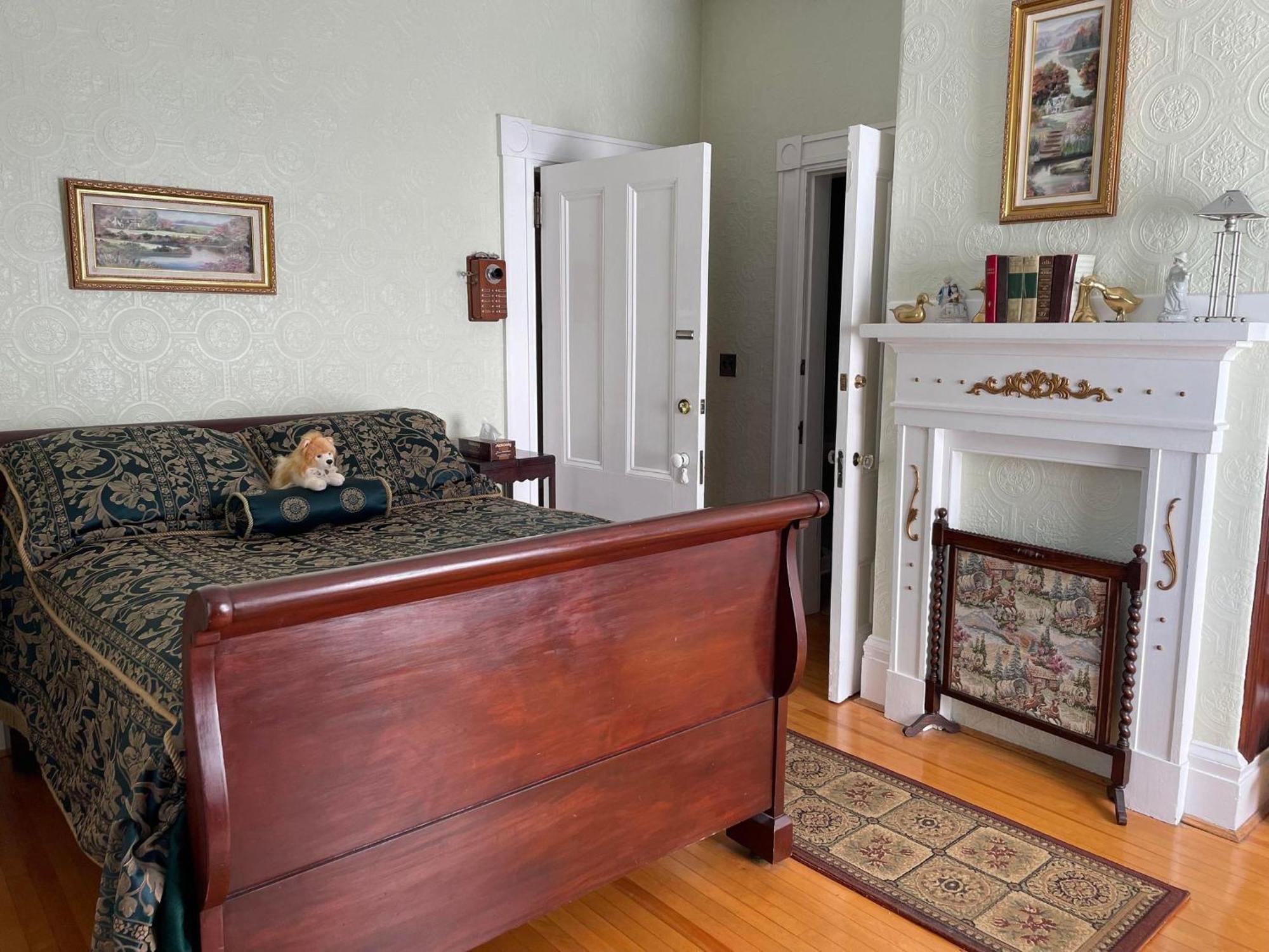 Marshlands Inn Sackville Room photo