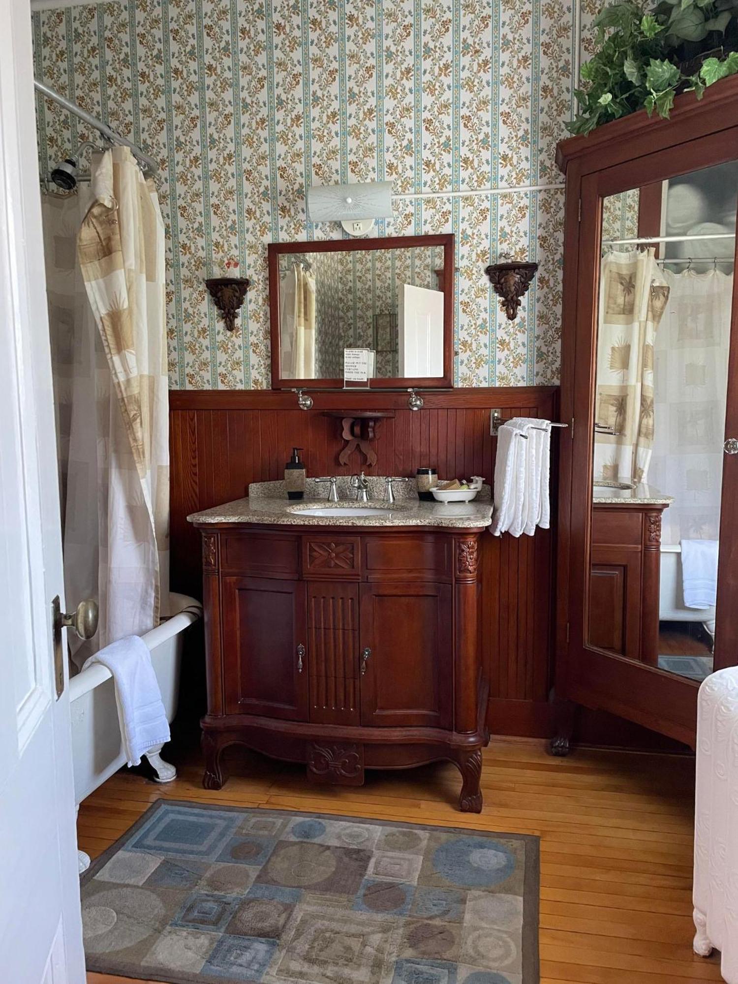 Marshlands Inn Sackville Room photo