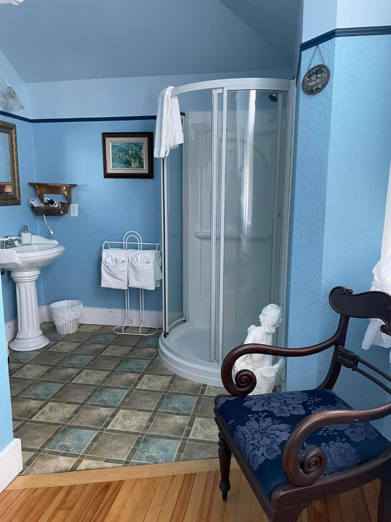 Marshlands Inn Sackville Room photo
